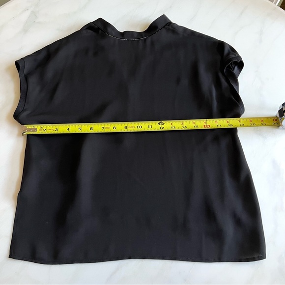 Alice + Olivia Employed Silk V-neck Black Top Sz S - Picture 8 of 8